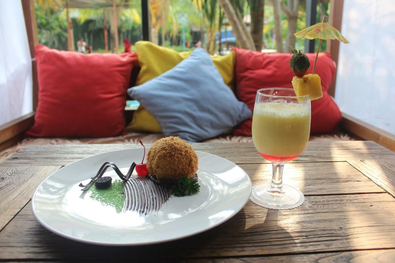 Greenotel Cilegon Exterior photo